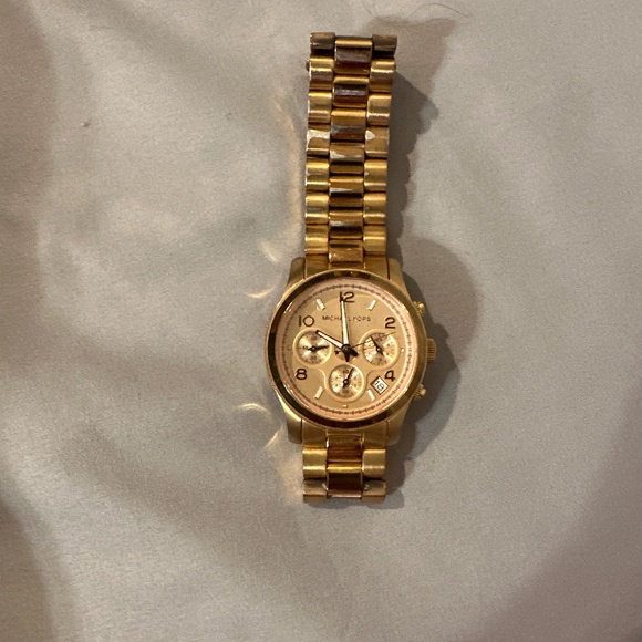 Michael kors watch - Picture 1 of 2